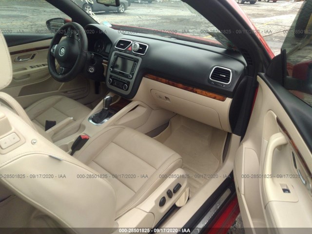 Photo 4 VIN: WVWFW7AH4CV002038 - VOLKSWAGEN EOS 