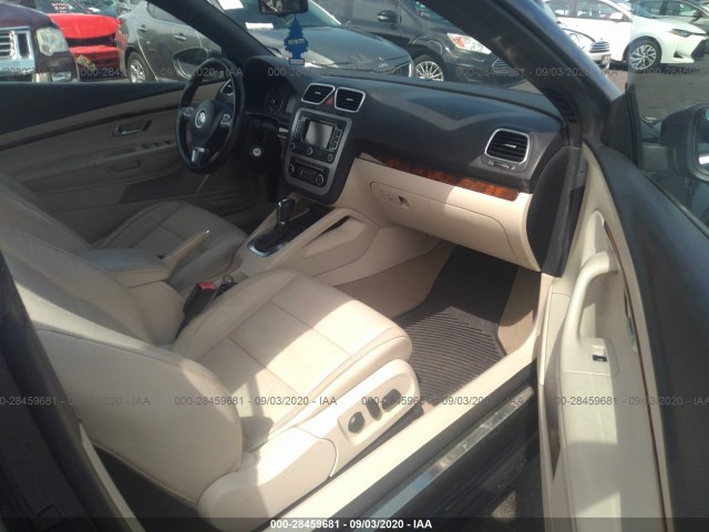 Photo 4 VIN: WVWFW7AH5CV005935 - VOLKSWAGEN EOS 