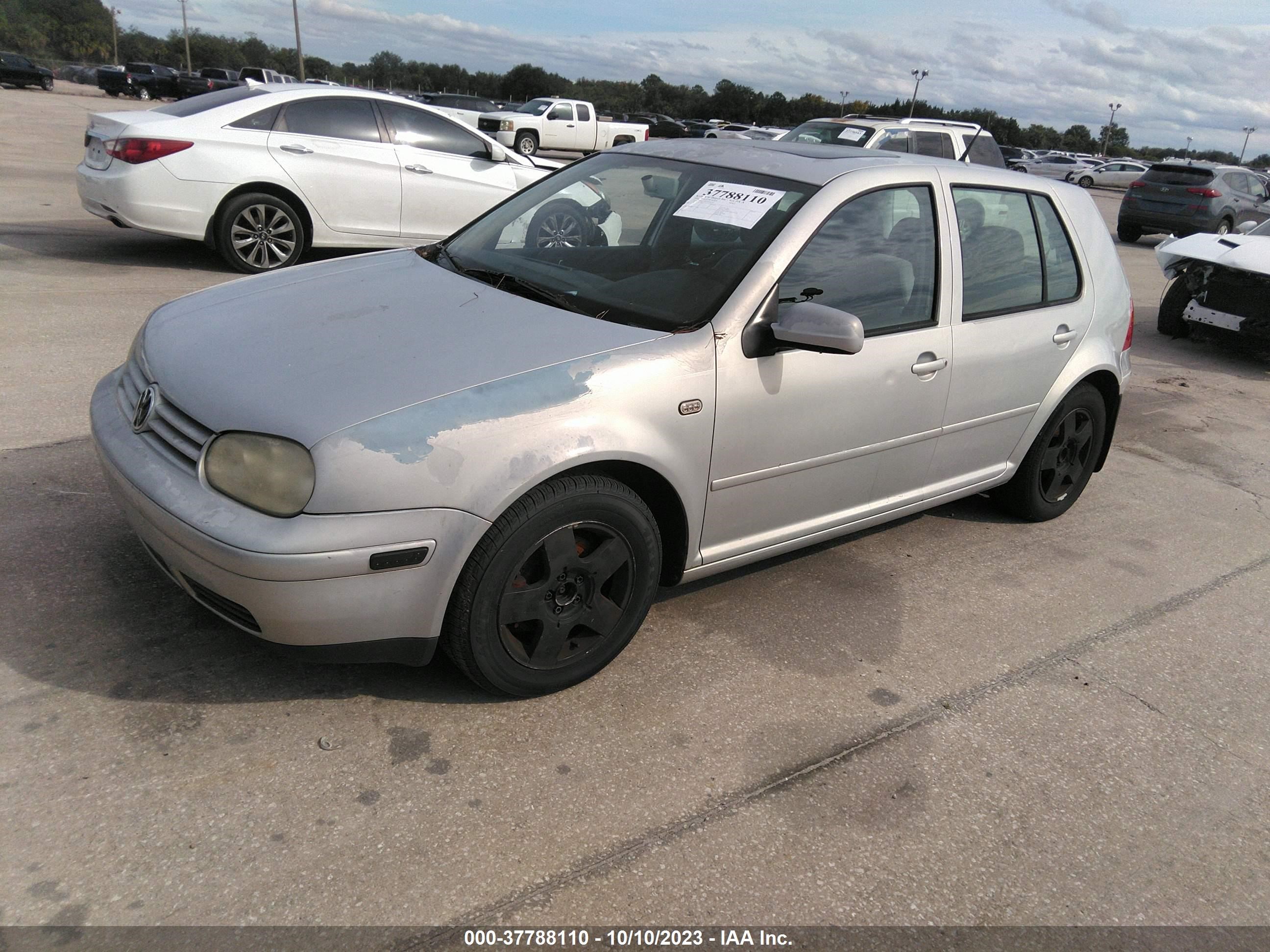 Photo 1 VIN: WVWGA21J4YW583762 - VOLKSWAGEN GOLF 