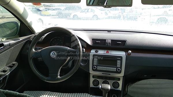 Photo 9 VIN: WVWGP23C38E069372 - VOLKSWAGEN PASSAT 