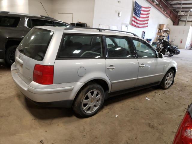 Photo 2 VIN: WVWHC63BX1E002532 - VOLKSWAGEN PASSAT 