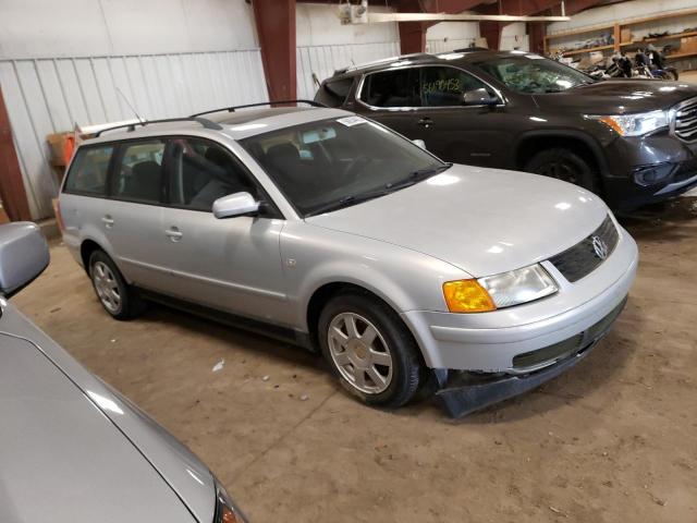 Photo 3 VIN: WVWHC63BX1E002532 - VOLKSWAGEN PASSAT 