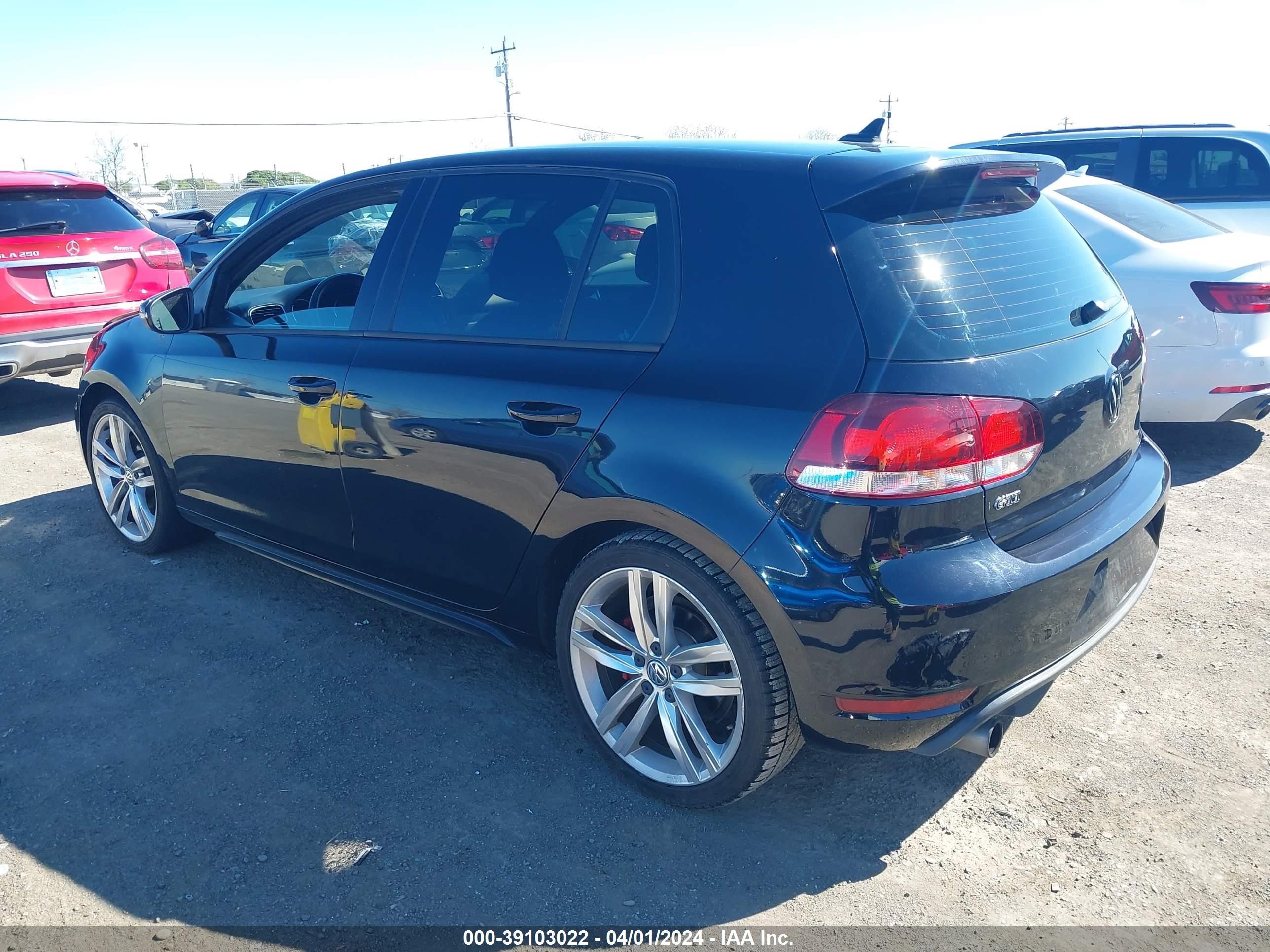 Photo 2 VIN: WVWHD7AJ1DW124871 - VOLKSWAGEN GTI 