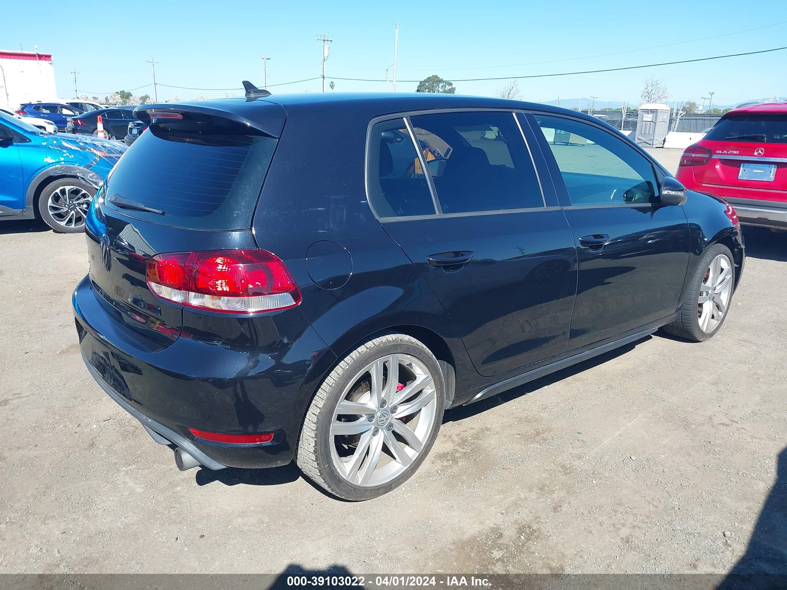 Photo 3 VIN: WVWHD7AJ1DW124871 - VOLKSWAGEN GTI 