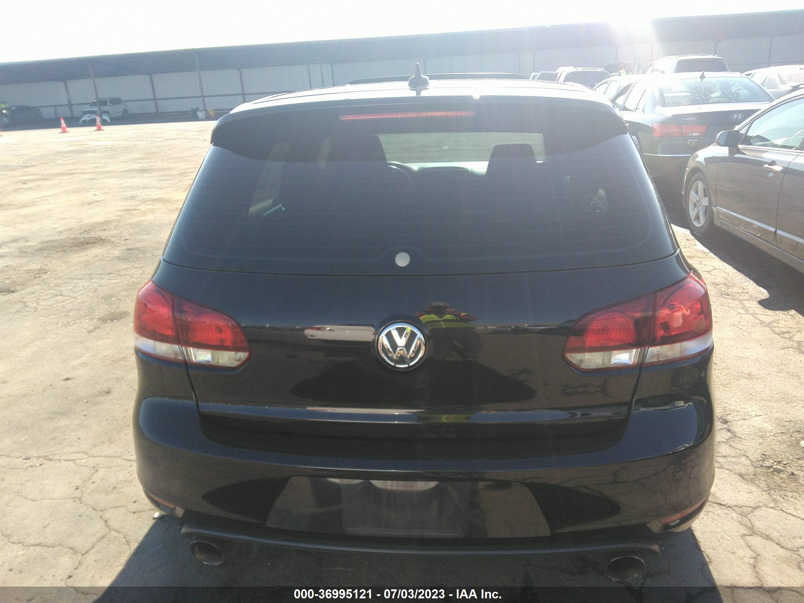 Photo 15 VIN: WVWHD7AJ2DW125141 - VOLKSWAGEN GTI 