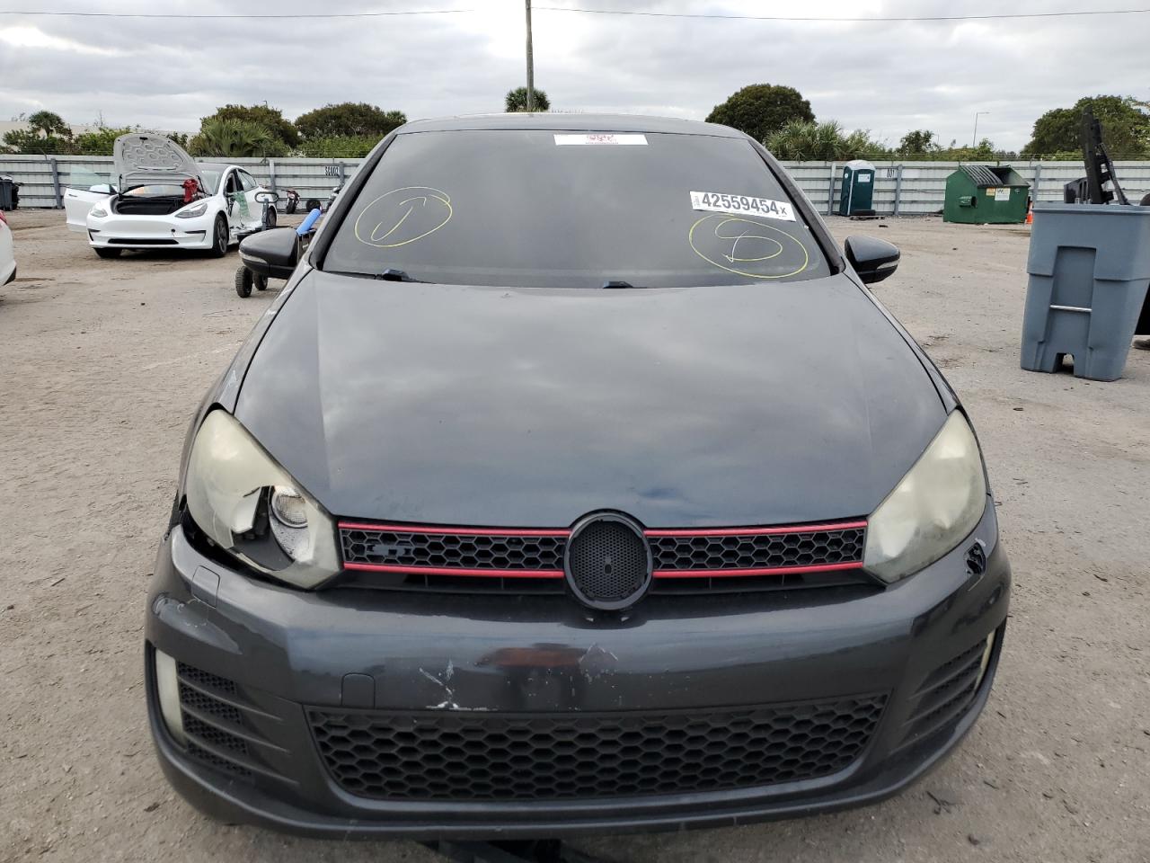 Photo 3 VIN: WVWHD7AJ3DW088956 - VOLKSWAGEN GTI 