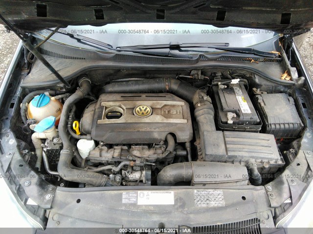 Photo 9 VIN: WVWHD7AJ9AW077245 - VOLKSWAGEN GTI 