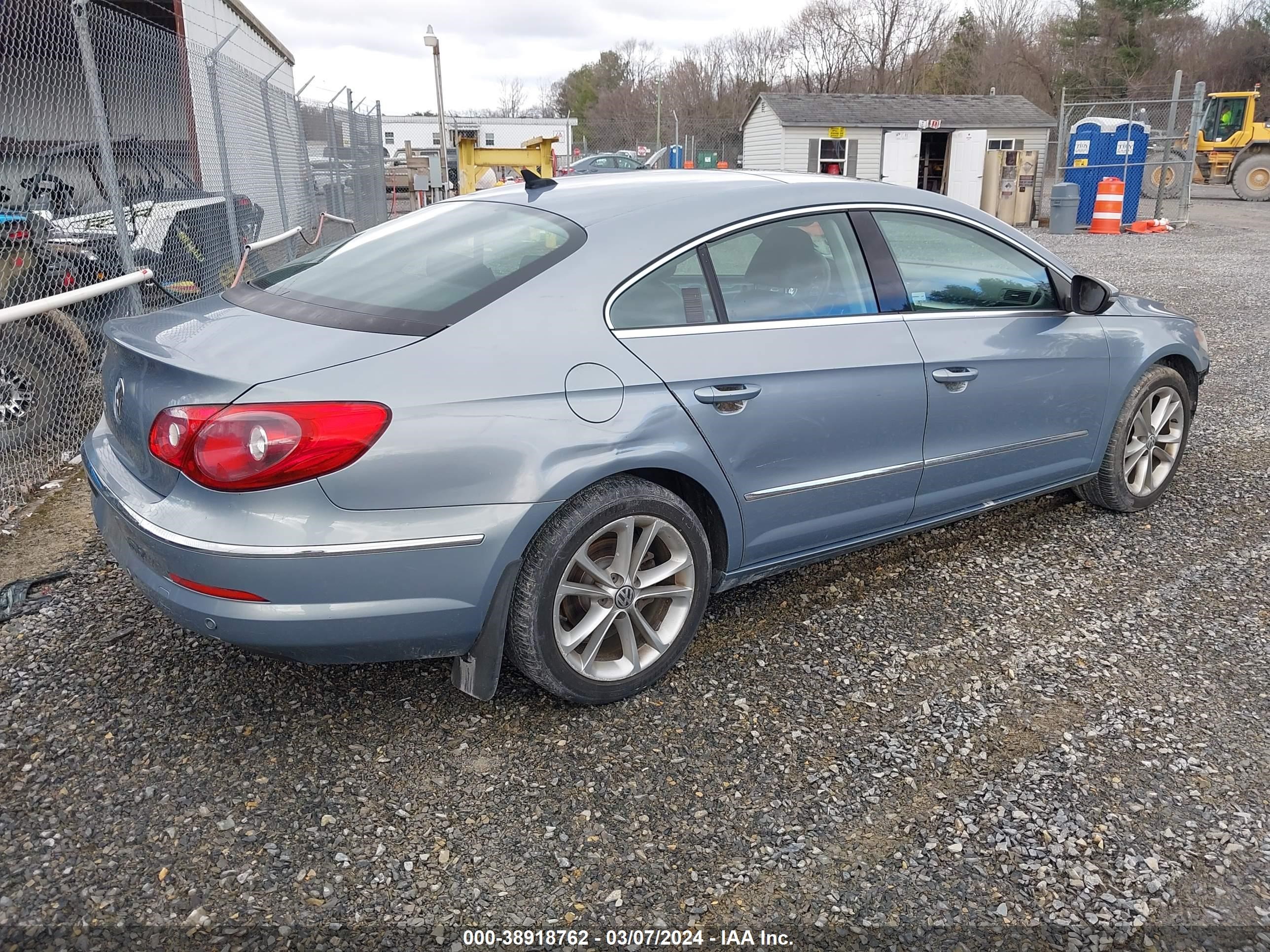 Photo 3 VIN: WVWHL73C69E562820 - VOLKSWAGEN PASSAT 