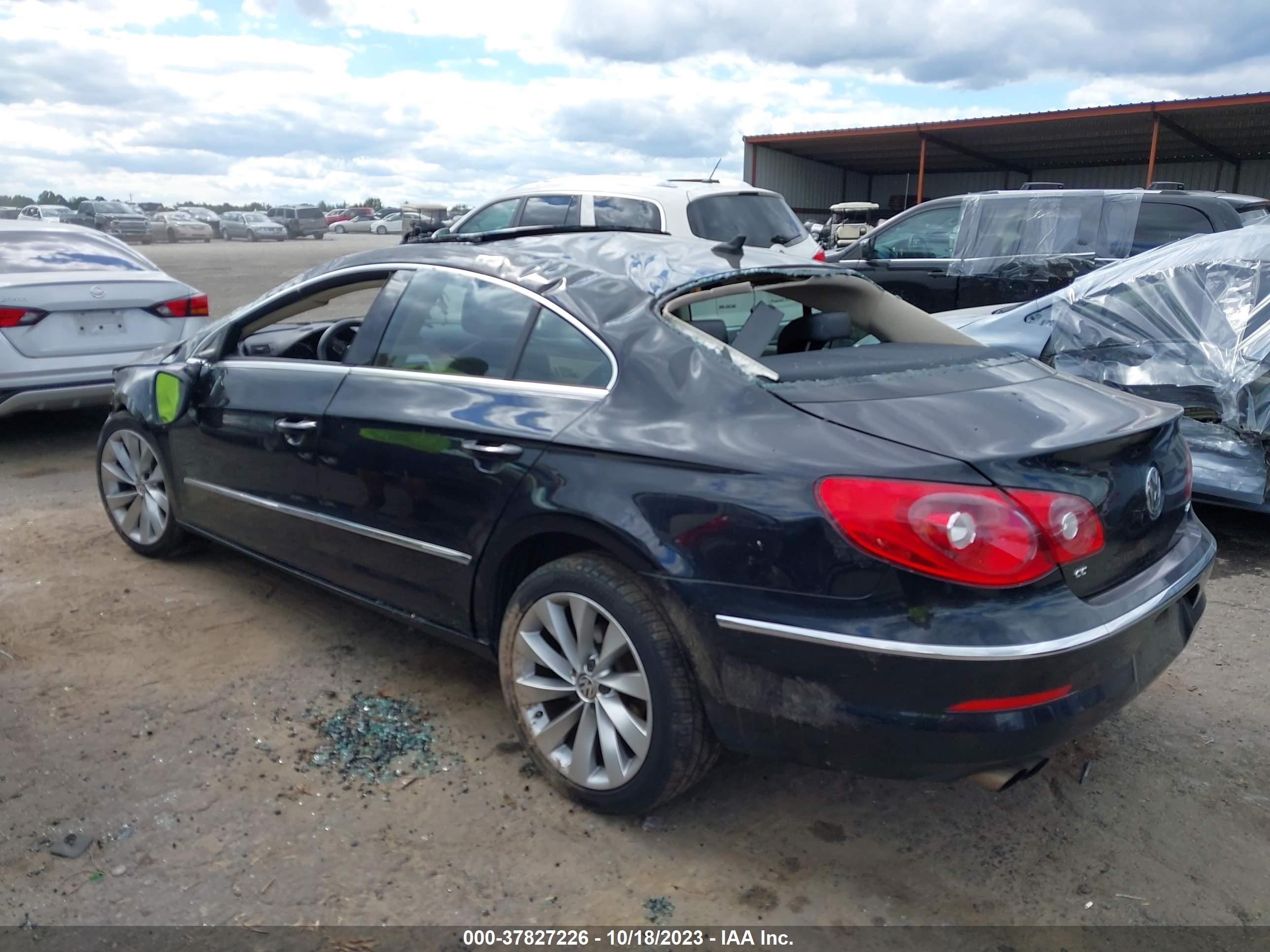 Photo 2 VIN: WVWHN7AN3BE705825 - VOLKSWAGEN PASSAT 