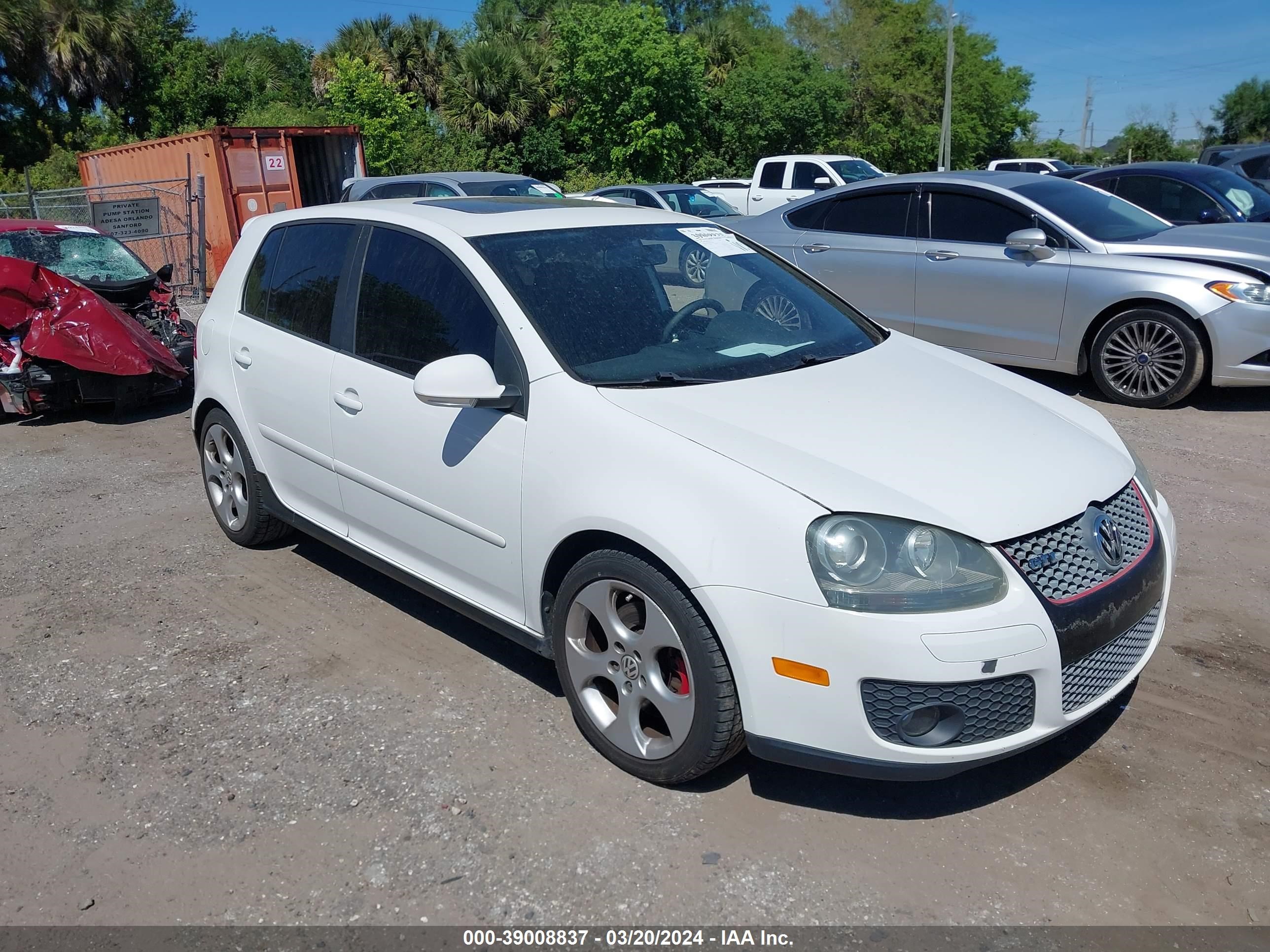 Photo 0 VIN: WVWHV71K28W218205 - VOLKSWAGEN GTI 