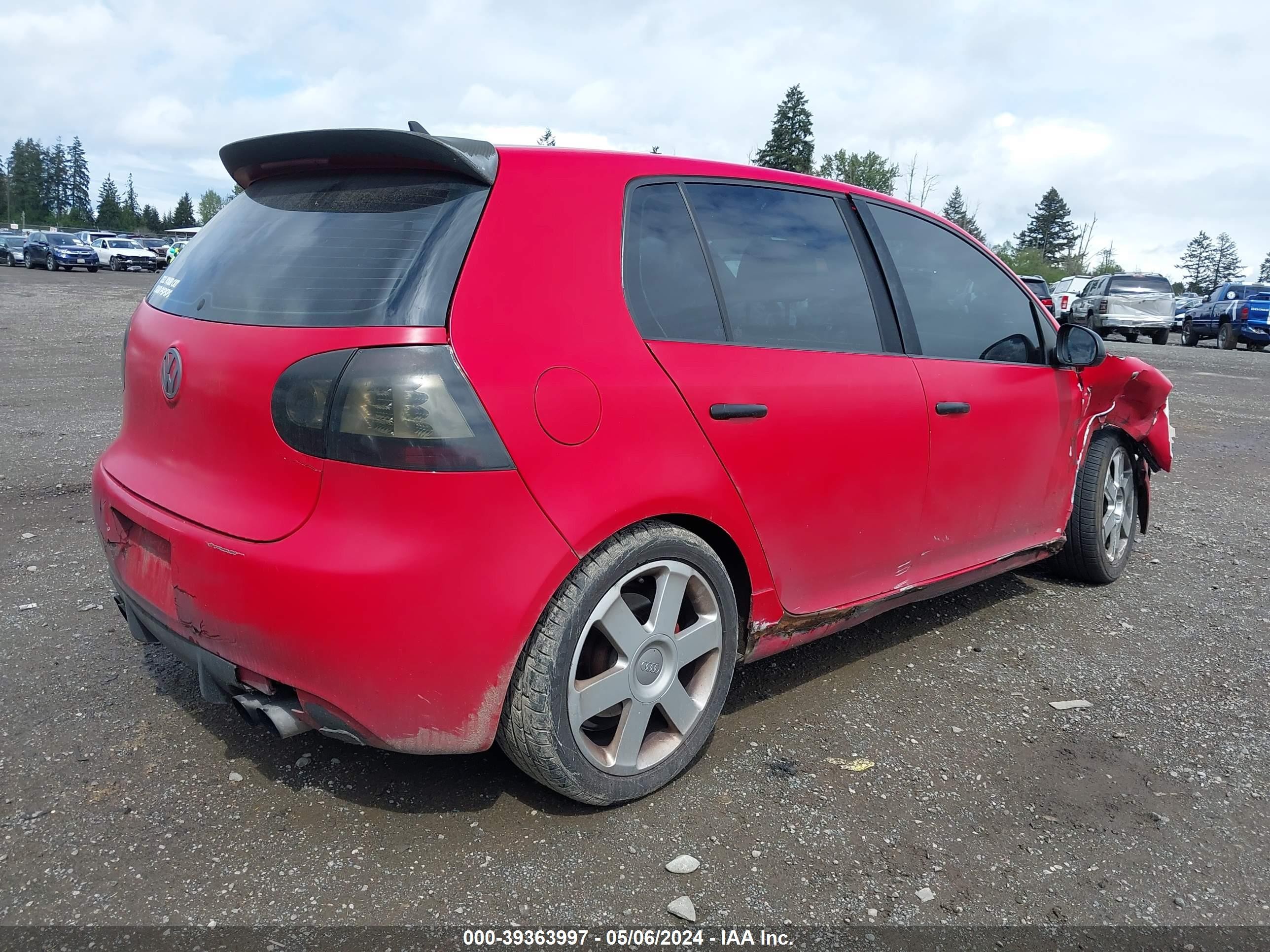 Photo 3 VIN: WVWHV71K38W092968 - VOLKSWAGEN GTI 