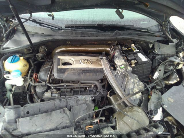 Photo 9 VIN: WVWHV7AJ7AW396396 - VOLKSWAGEN GTI 