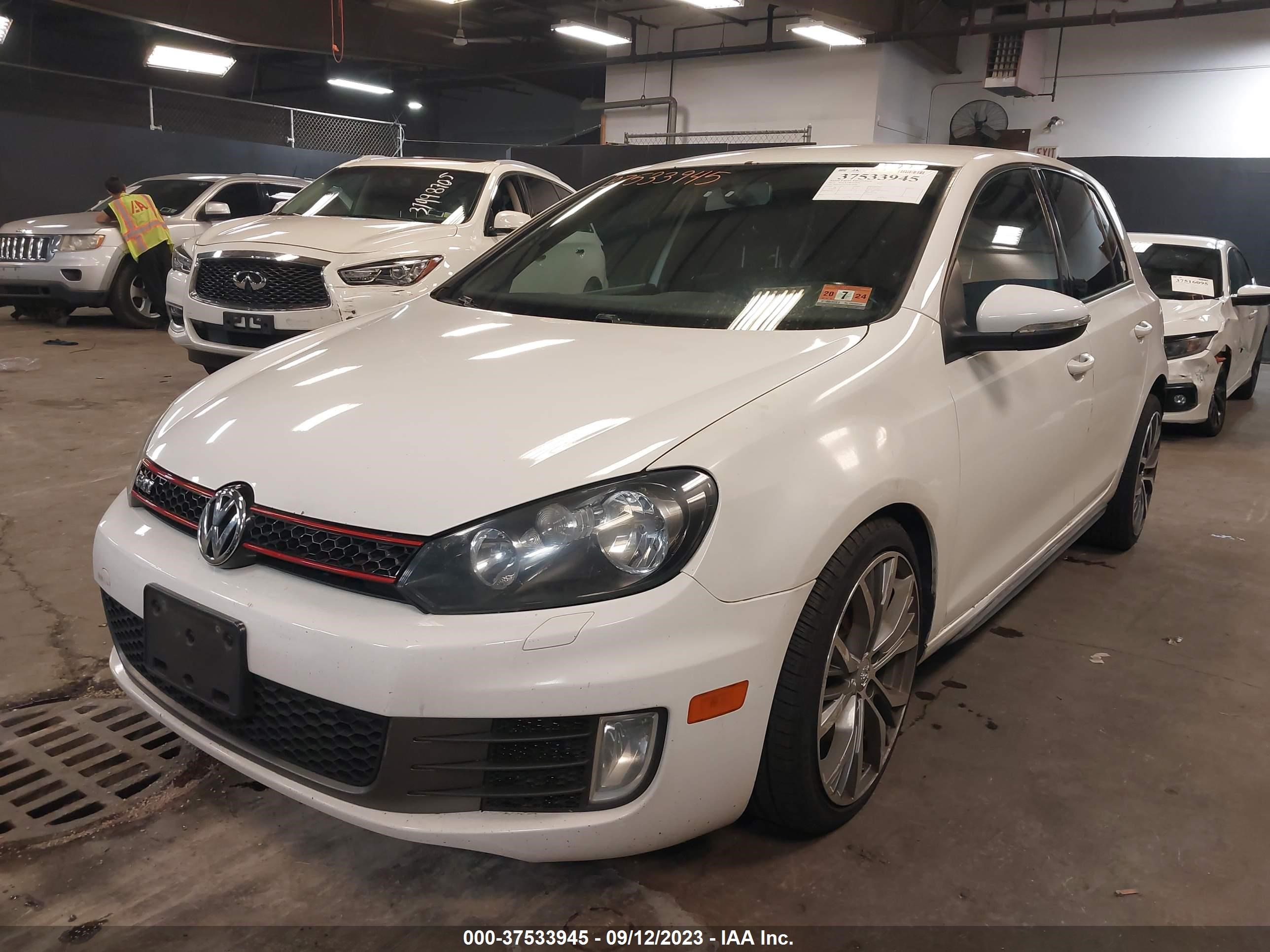 Photo 1 VIN: WVWHV7AJ7DW128288 - VOLKSWAGEN GTI 