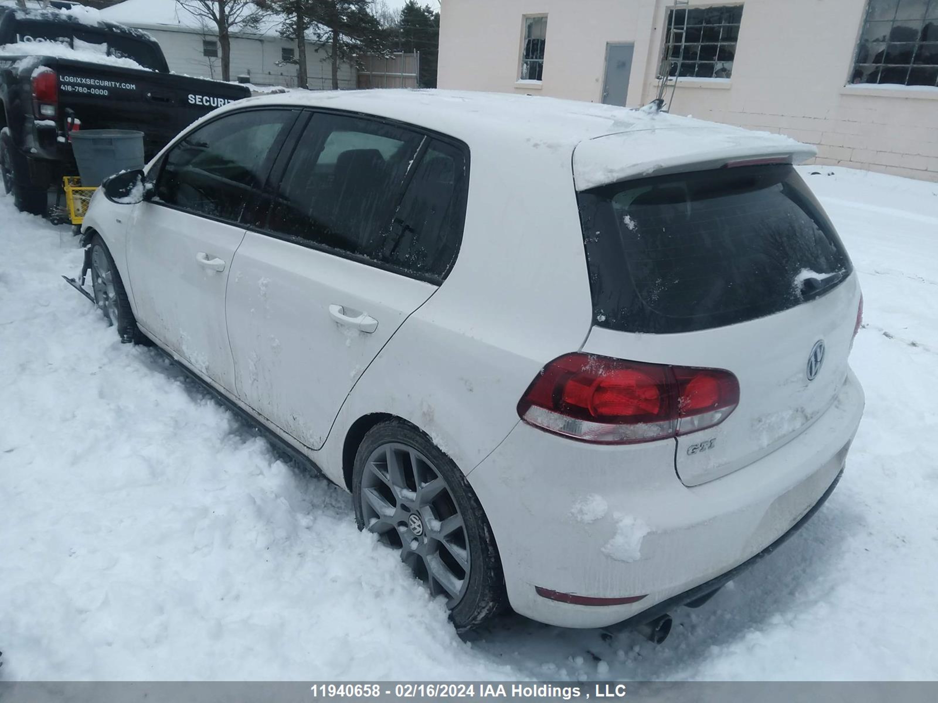 Photo 2 VIN: WVWHV7AJ7DW129960 - VOLKSWAGEN GTI 