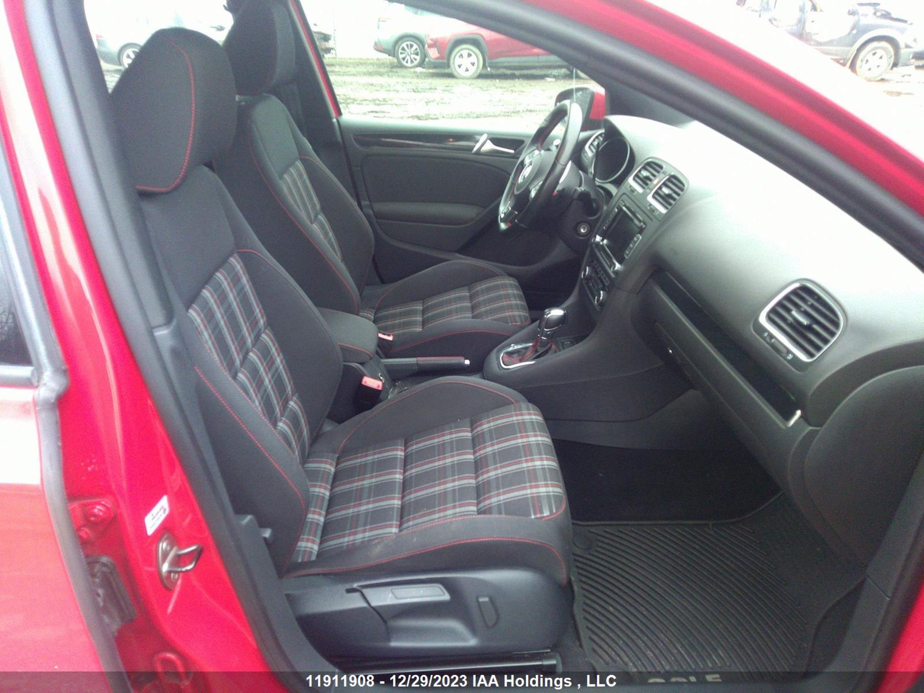 Photo 4 VIN: WVWHV7AJ8CW045886 - VOLKSWAGEN GTI 