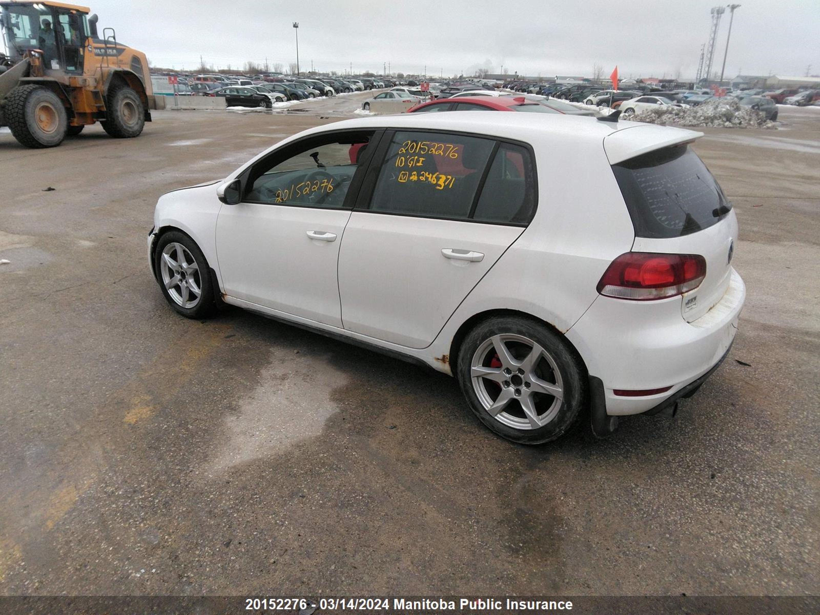 Photo 2 VIN: WVWHV7AJ9AW246371 - VOLKSWAGEN GTI 