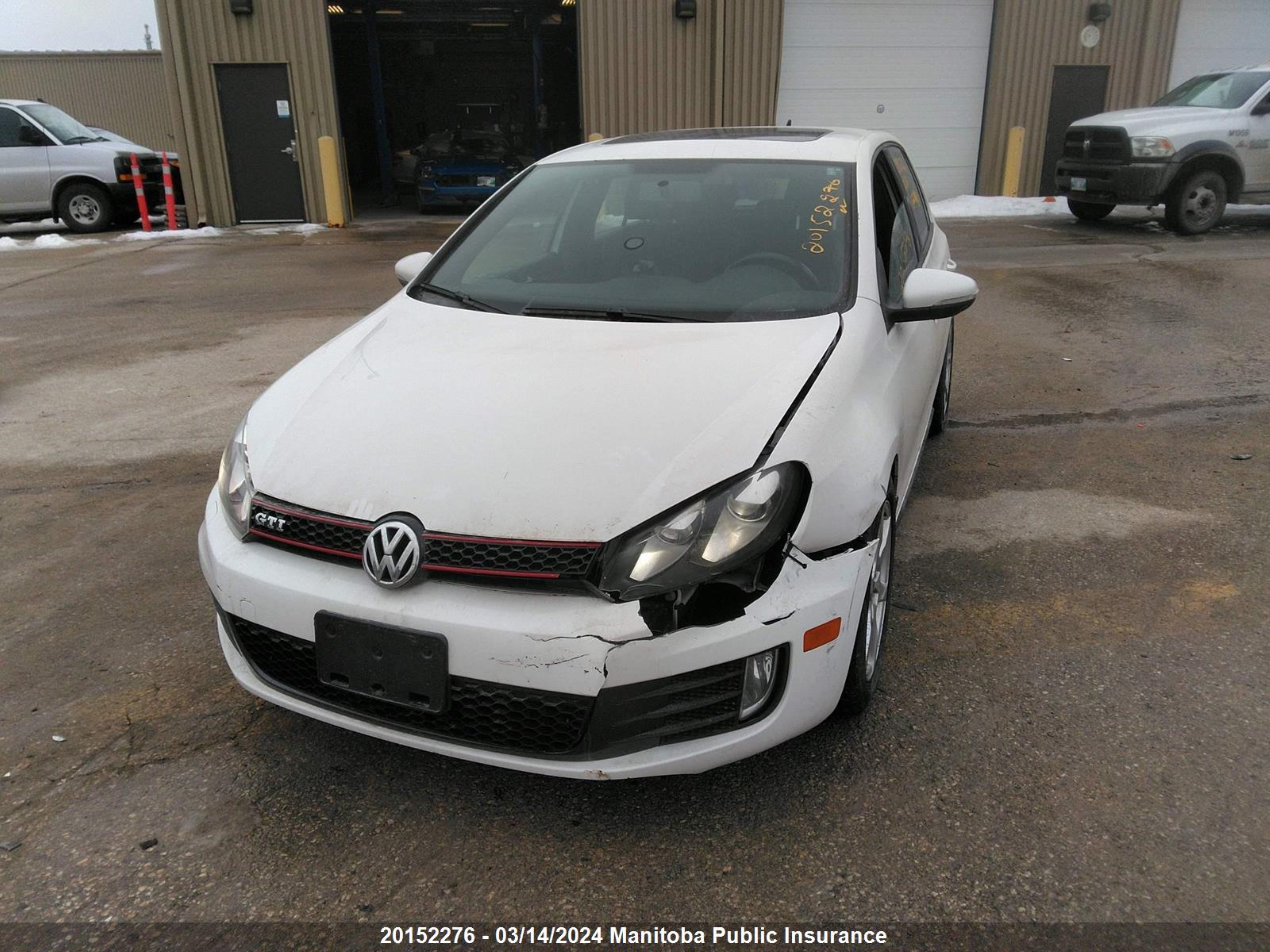 Photo 5 VIN: WVWHV7AJ9AW246371 - VOLKSWAGEN GTI 