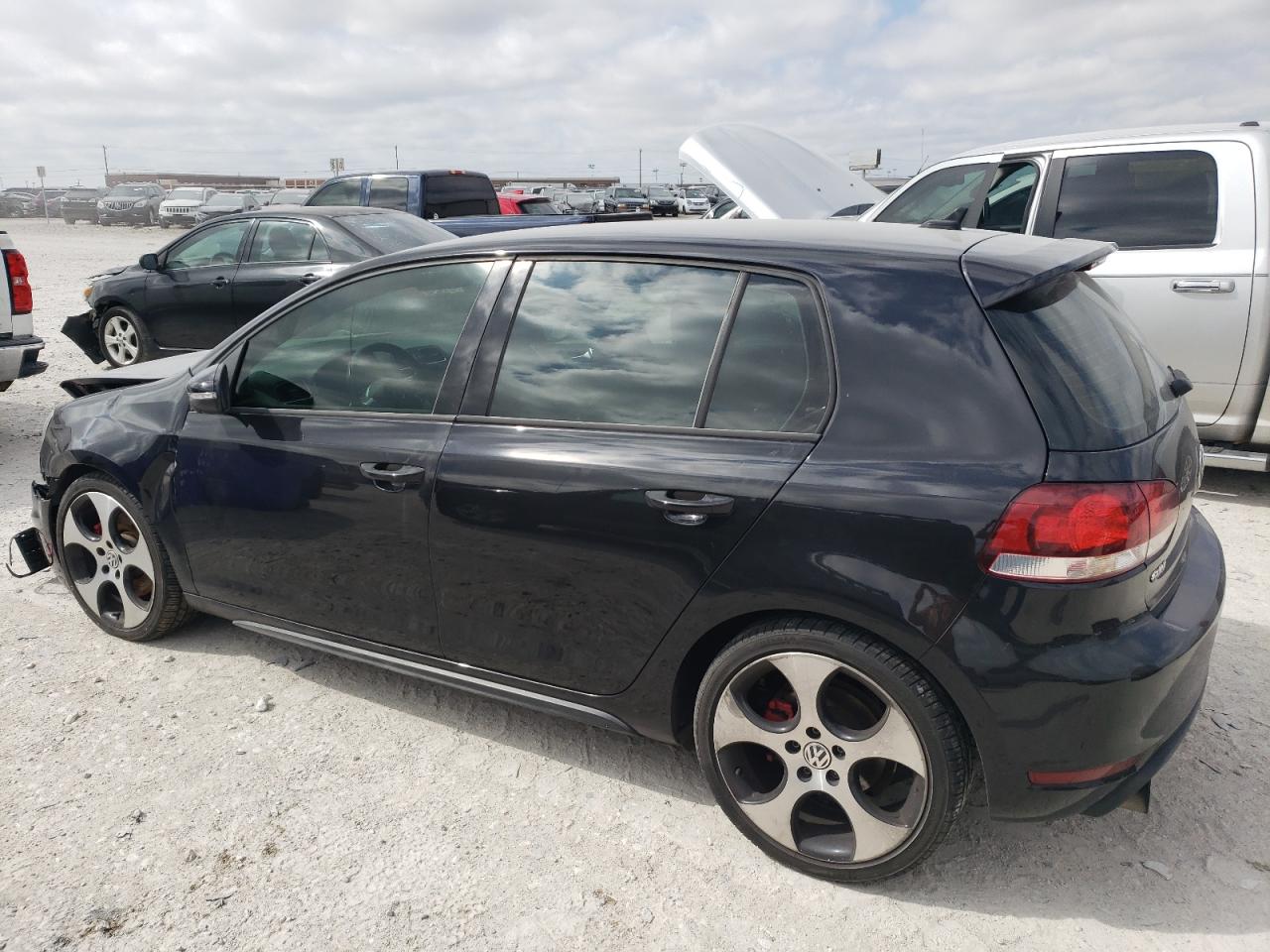 Photo 1 VIN: WVWHV7AJXDW137213 - VOLKSWAGEN GTI 