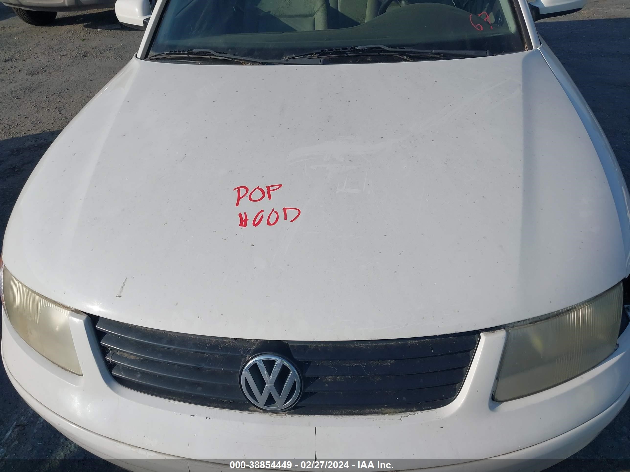 Photo 9 VIN: WVWJH63B11E037883 - VOLKSWAGEN PASSAT 