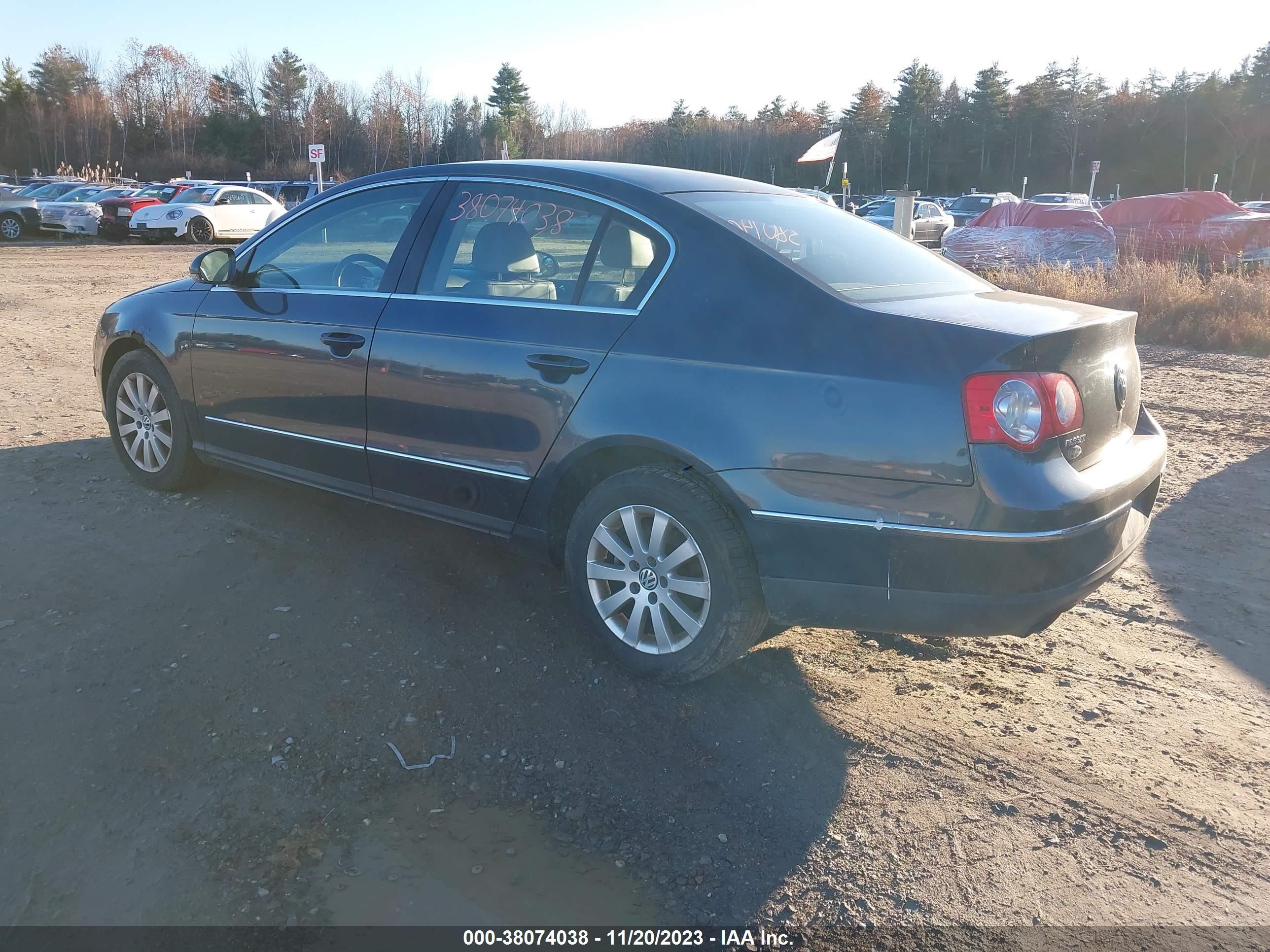 Photo 2 VIN: WVWJK73C18P093045 - VOLKSWAGEN PASSAT 