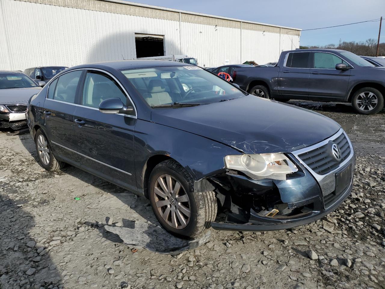 Photo 3 VIN: WVWJK73C28E241618 - VOLKSWAGEN PASSAT 