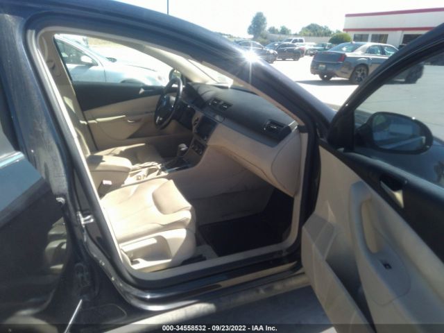 Photo 4 VIN: WVWJK7AN5AE096794 - VOLKSWAGEN PASSAT SEDAN 