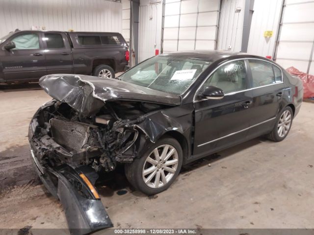 Photo 1 VIN: WVWJL7AN4AE062570 - VOLKSWAGEN PASSAT 