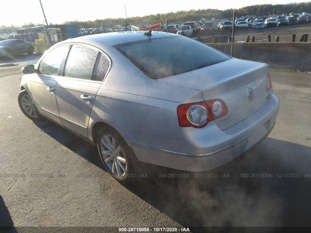 Photo 2 VIN: WVWJM7AN0AE070761 - VOLKSWAGEN PASSAT 