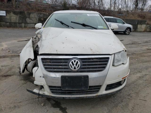 Photo 4 VIN: WVWJM7AN0AE162372 - VOLKSWAGEN PASSAT 