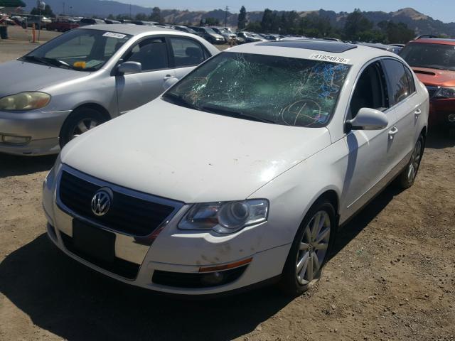 Photo 1 VIN: WVWJM7AN3AE084654 - VOLKSWAGEN PASSAT 