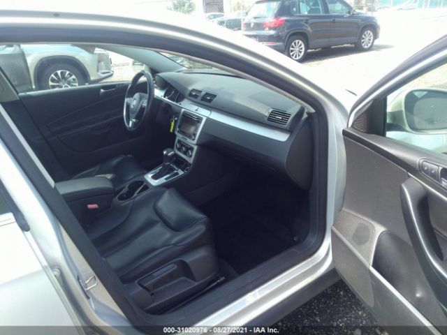 Photo 4 VIN: WVWJM7AN3AE092009 - VOLKSWAGEN PASSAT 