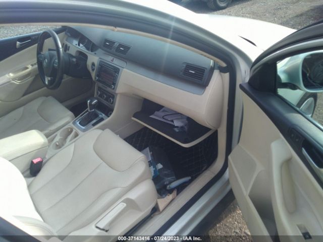 Photo 4 VIN: WVWJM7AN3AE154606 - VOLKSWAGEN PASSAT 