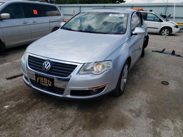 Photo 1 VIN: WVWJM7AN3AE161197 - VOLKSWAGEN PASSAT 