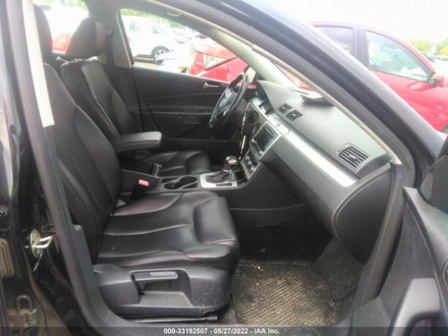 Photo 4 VIN: WVWJM7AN5AP050932 - VOLKSWAGEN PASSAT SEDAN 