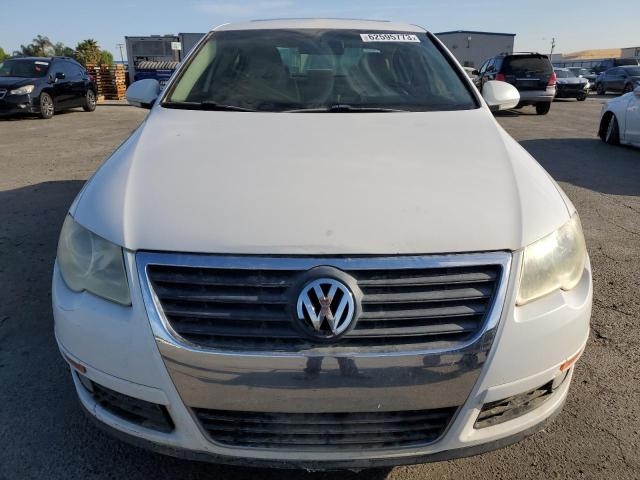 Photo 4 VIN: WVWJM7AN6AE163798 - VOLKSWAGEN PASSAT 