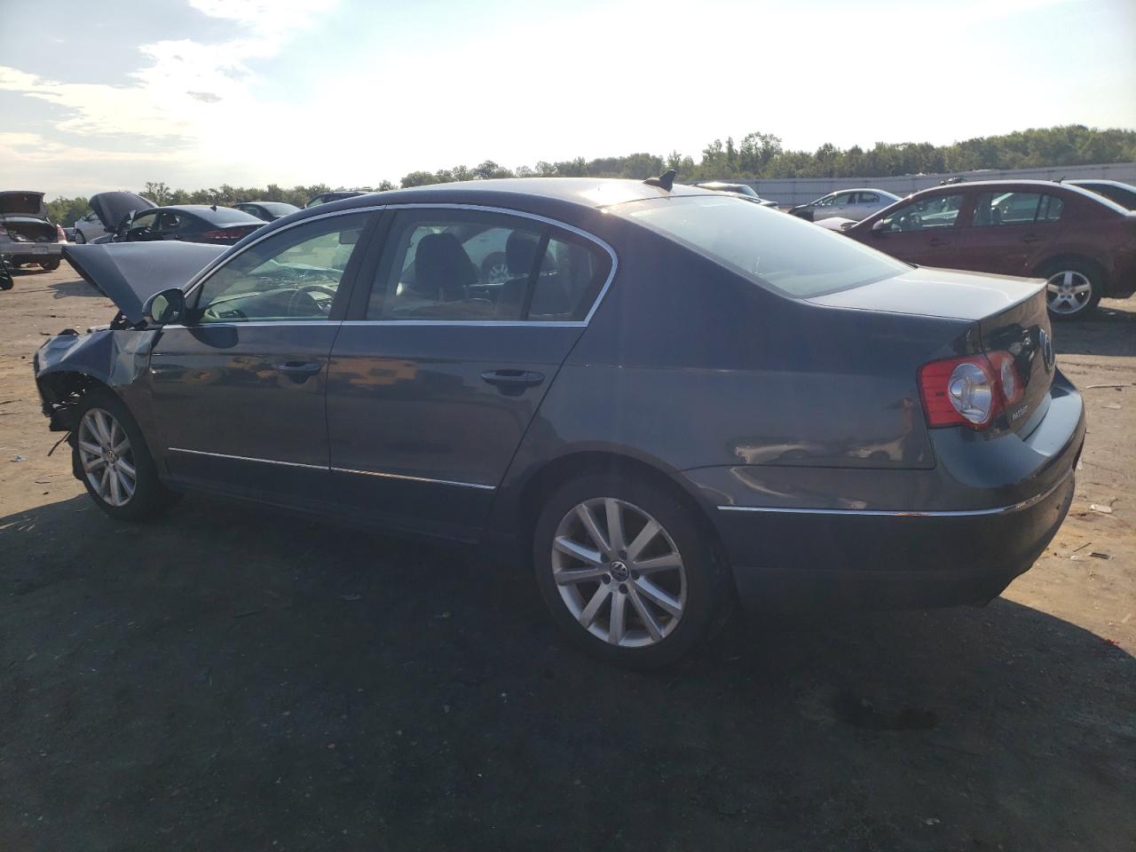 Photo 1 VIN: WVWJM7AN8AE080745 - VOLKSWAGEN PASSAT 