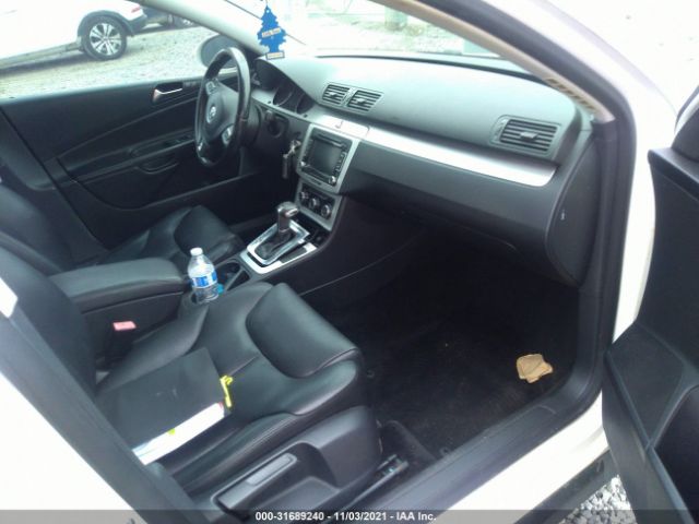 Photo 4 VIN: WVWJM7AN9AE070824 - VOLKSWAGEN PASSAT SEDAN 