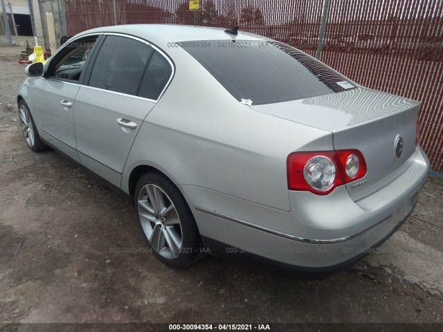 Photo 2 VIN: WVWJM7ANXAP029851 - VOLKSWAGEN PASSAT 