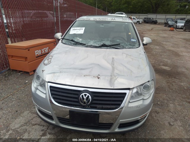 Photo 5 VIN: WVWJM7ANXAP029851 - VOLKSWAGEN PASSAT 