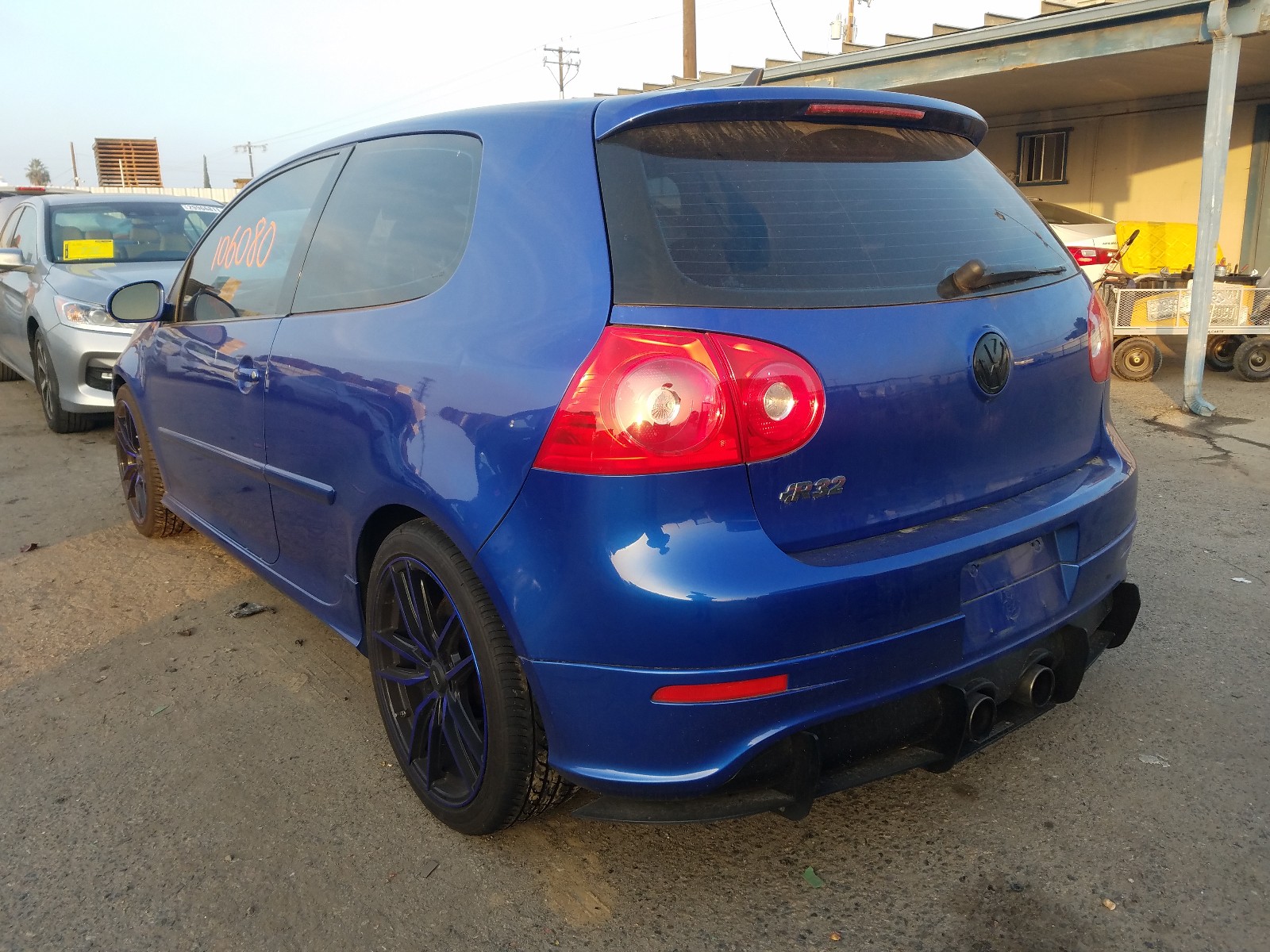 Photo 2 VIN: WVWKC71K78W177257 - VOLKSWAGEN R32 