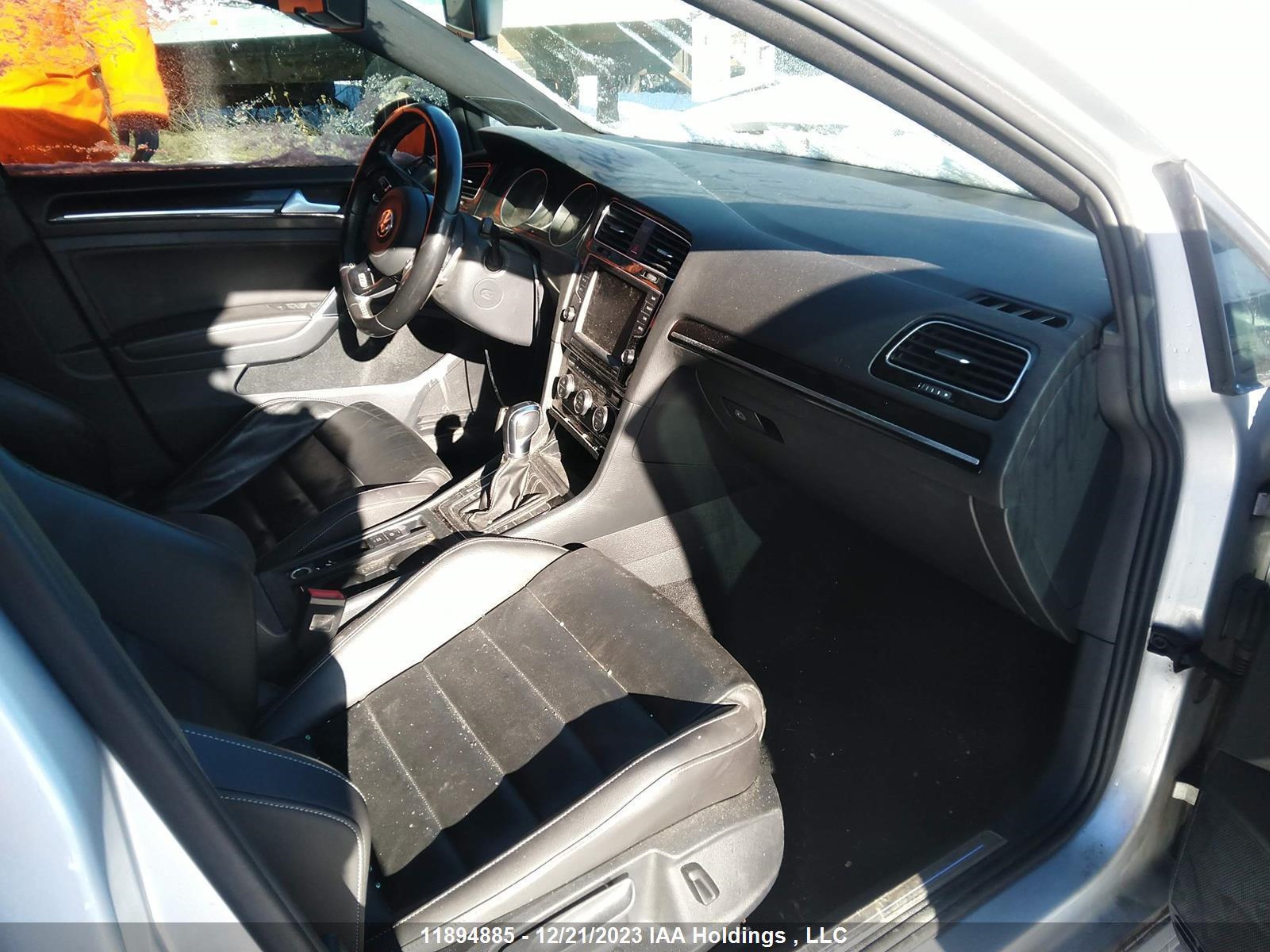 Photo 4 VIN: WVWLF7AU2GW242866 - VOLKSWAGEN GOLF 