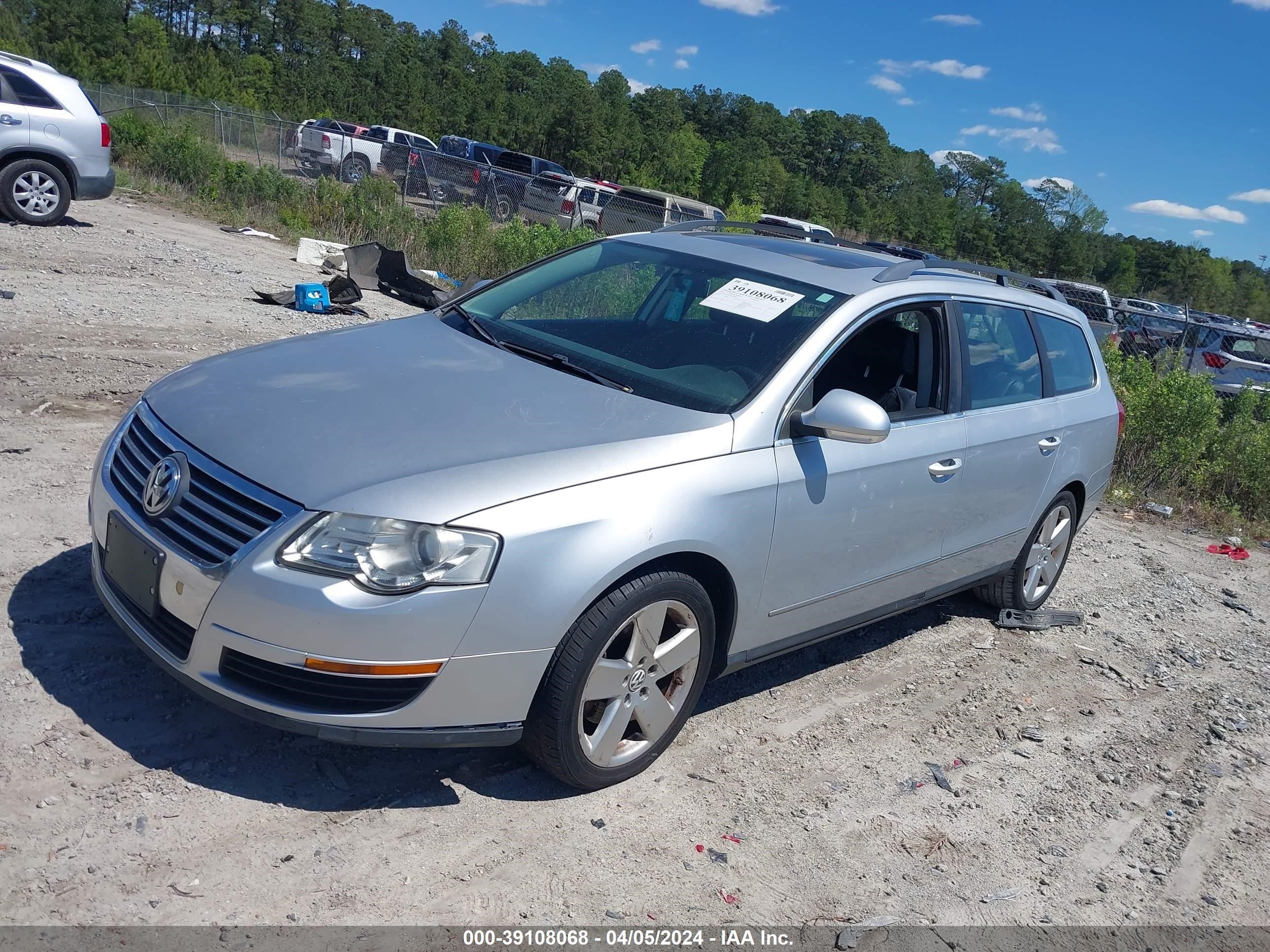 Photo 1 VIN: WVWLK73C28E028760 - VOLKSWAGEN PASSAT 