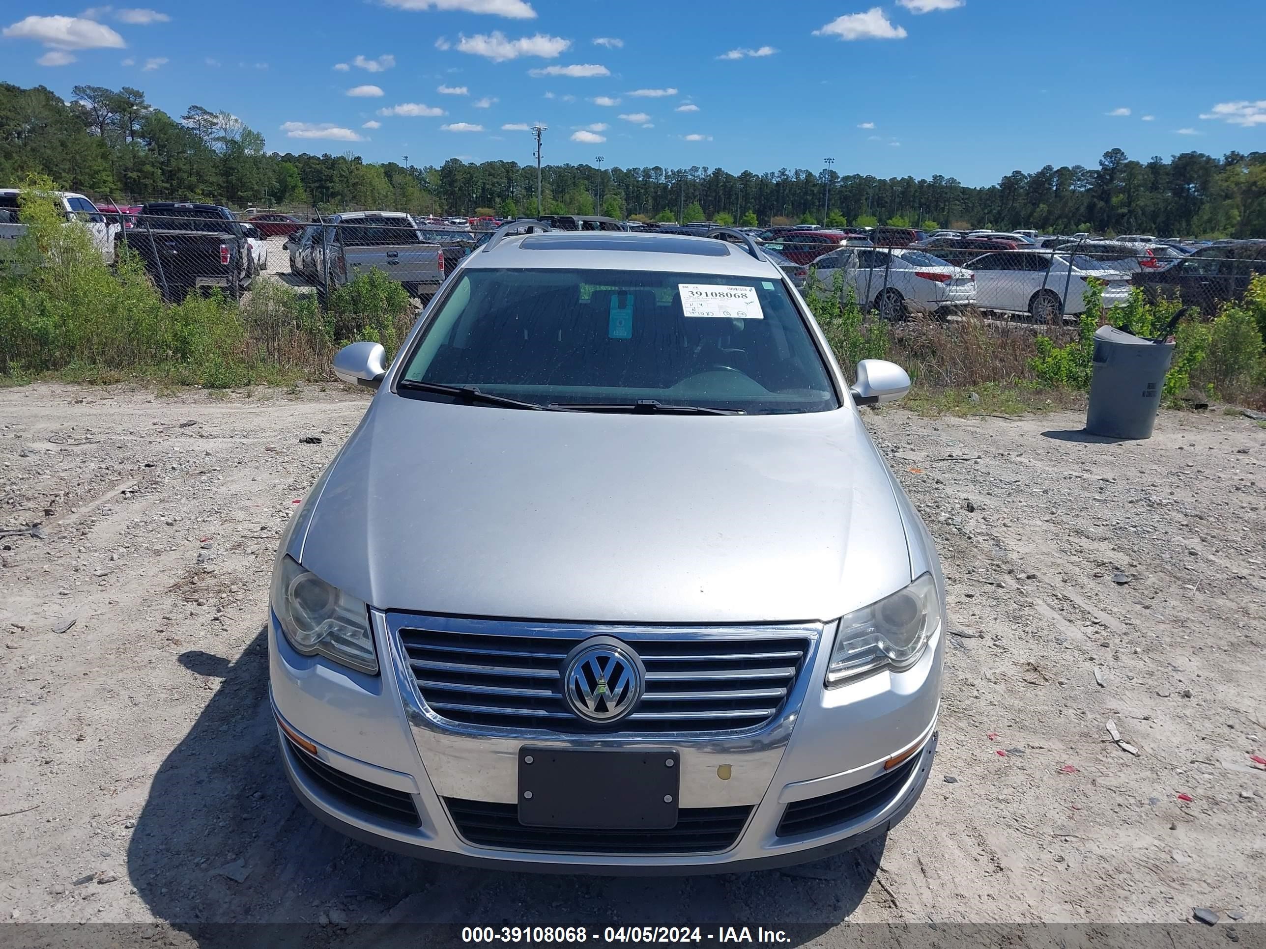 Photo 5 VIN: WVWLK73C28E028760 - VOLKSWAGEN PASSAT 