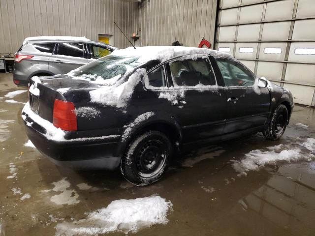 Photo 2 VIN: WVWMA23B2YP217804 - VOLKSWAGEN PASSAT 