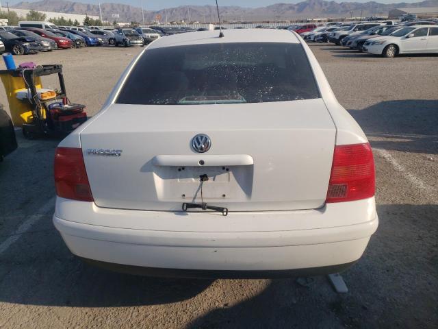 Photo 5 VIN: WVWMA23B6YP358925 - VOLKSWAGEN PASSAT GLS 