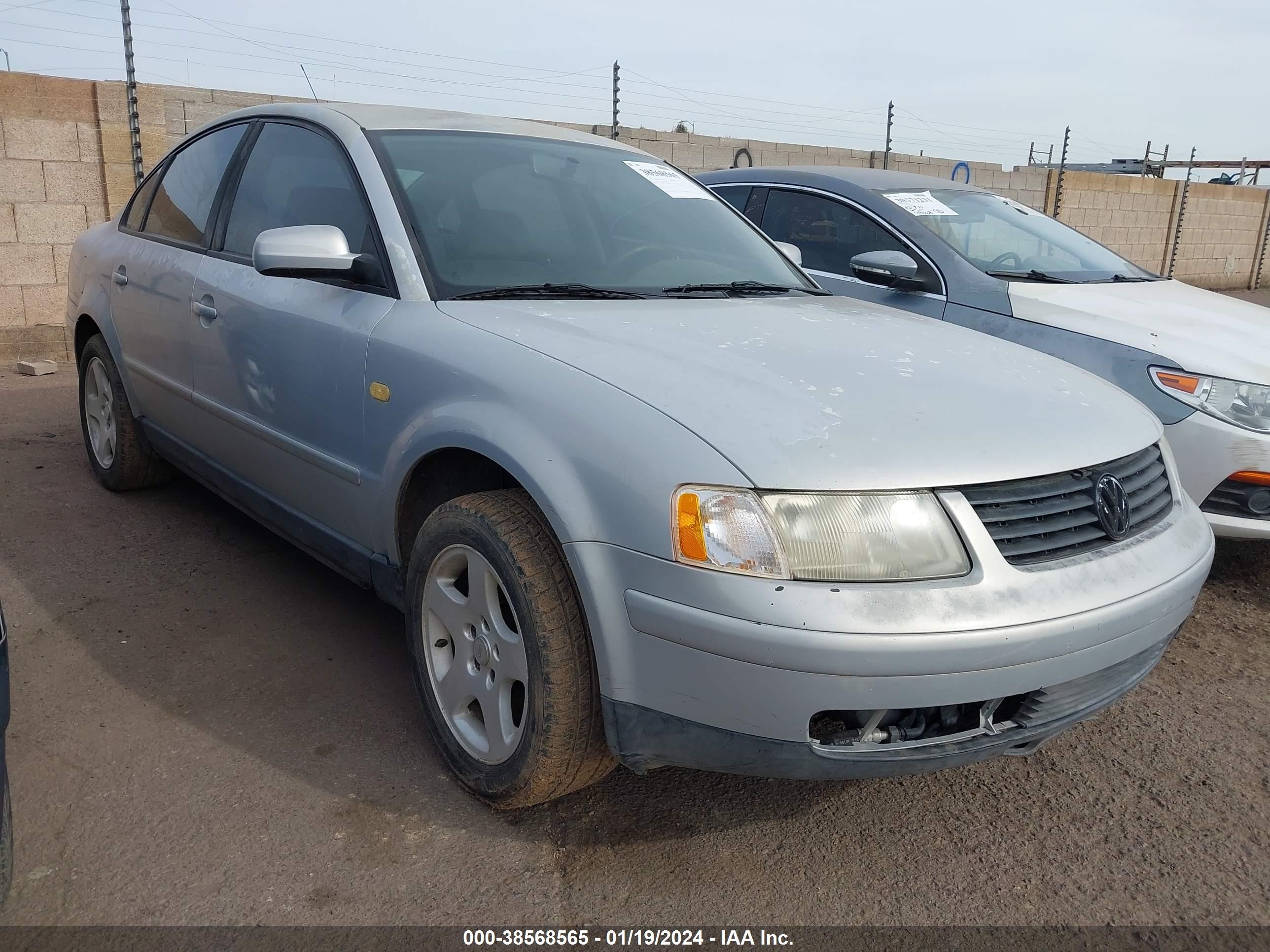 Photo 0 VIN: WVWMA63B3XE289242 - VOLKSWAGEN PASSAT 