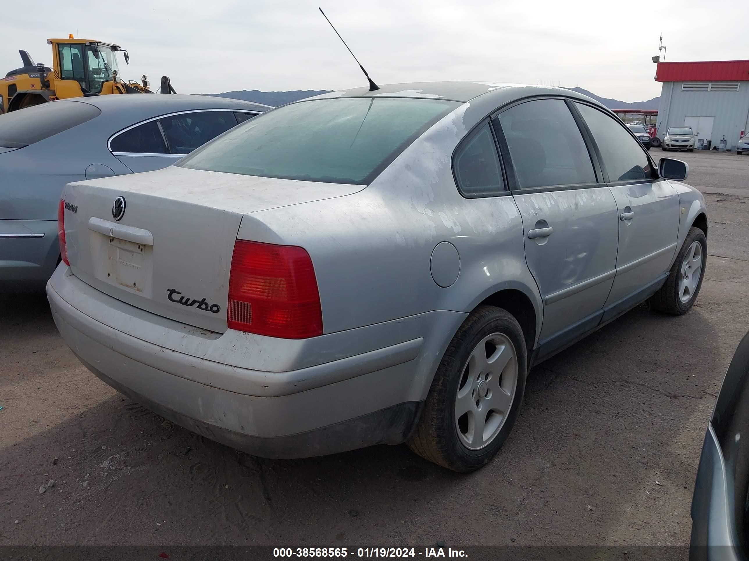 Photo 3 VIN: WVWMA63B3XE289242 - VOLKSWAGEN PASSAT 