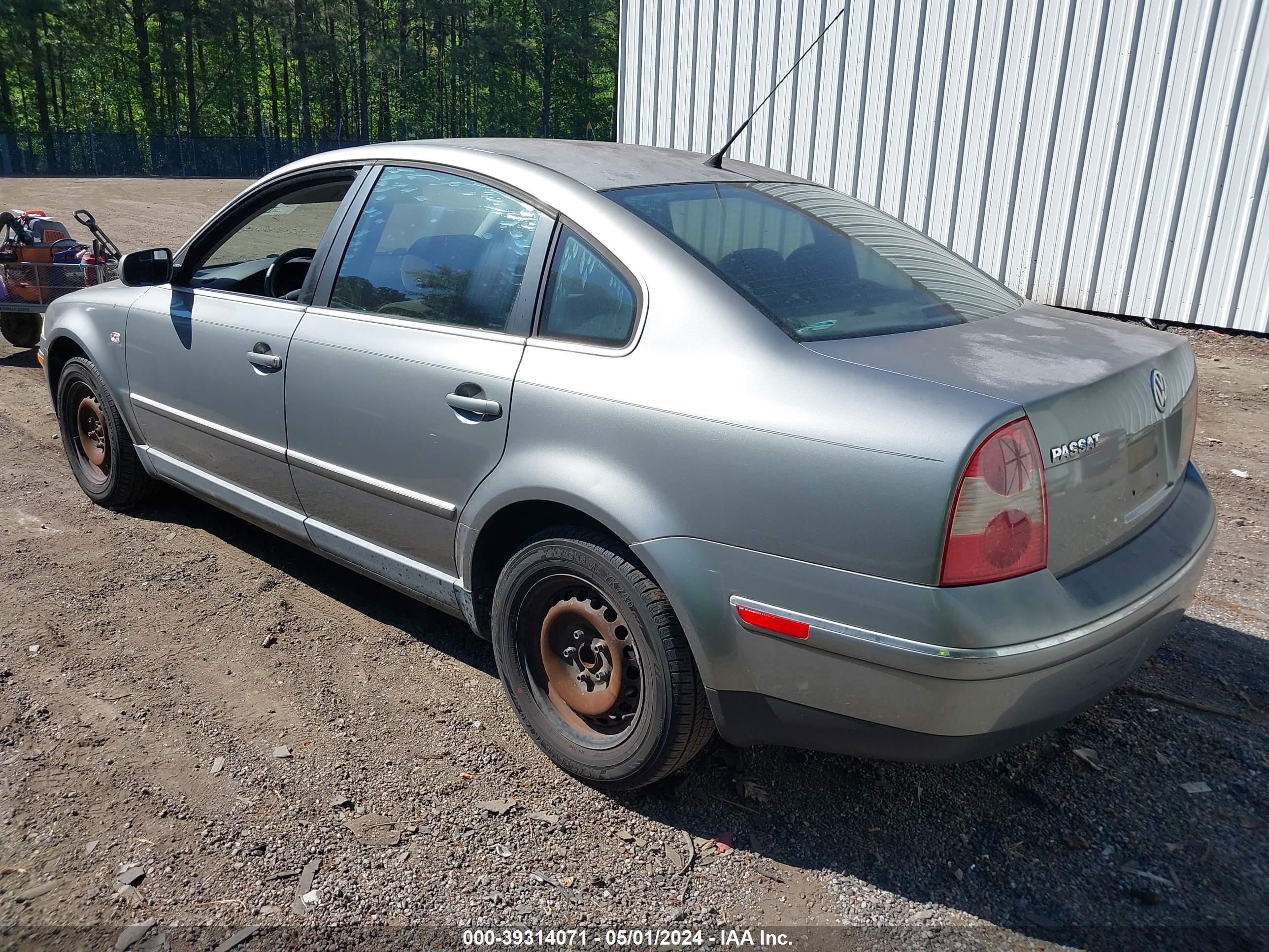 Photo 2 VIN: WVWMD63B83P051506 - VOLKSWAGEN PASSAT 