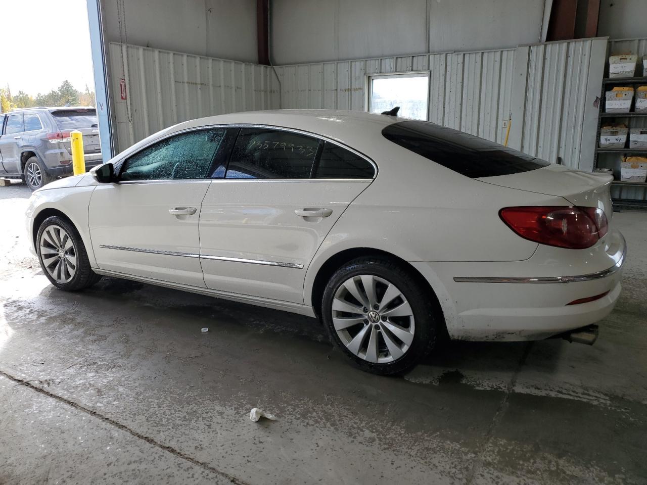 Photo 1 VIN: WVWMN7AN0BE703383 - VOLKSWAGEN PASSAT 