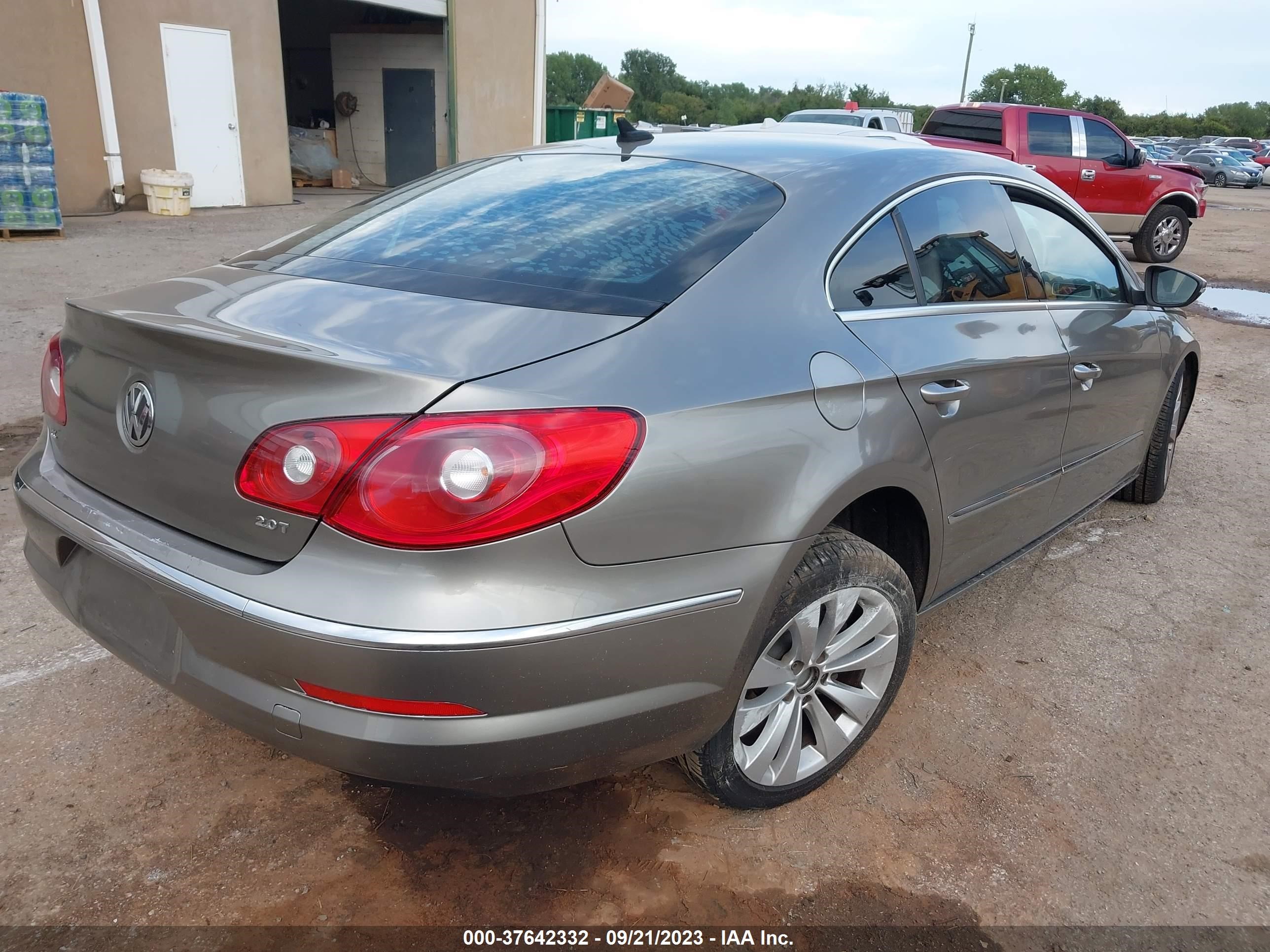 Photo 3 VIN: WVWMN7AN2CE502439 - VOLKSWAGEN PASSAT 